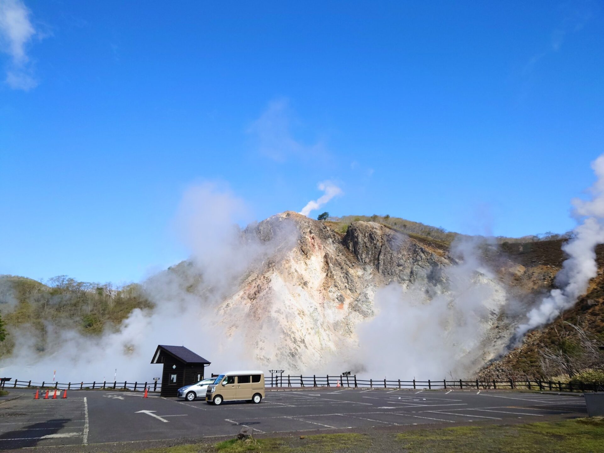 大湯沼駐車場